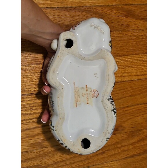 MCM Chinoiserie Ceramic White Sleeping Cat With Floral Accents Figurine by WBI - Picture 7 of 13